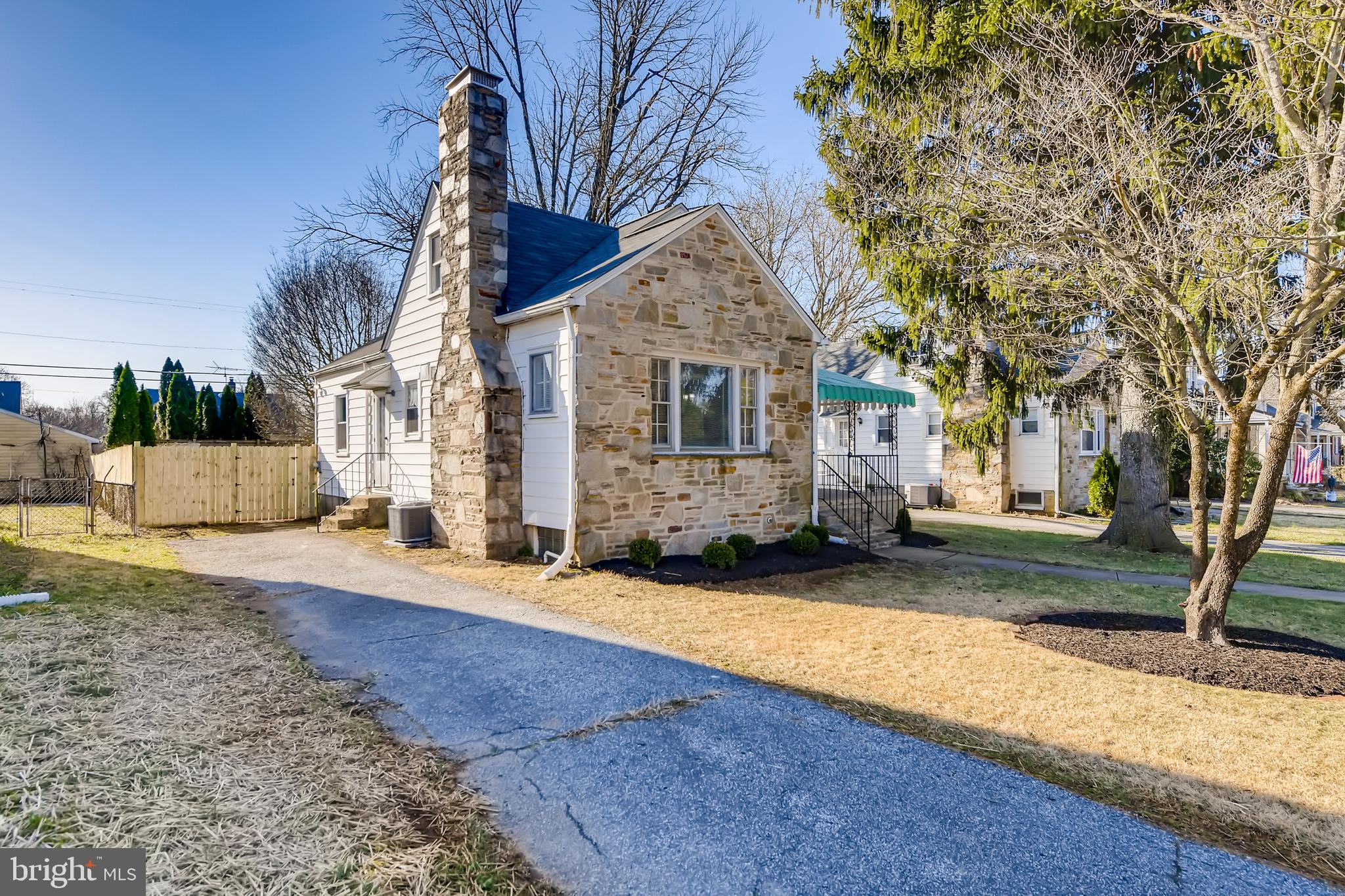 2211 Southland Road Baltimore, MD 21207 - Photo 3 of 38 Gallery Image 3