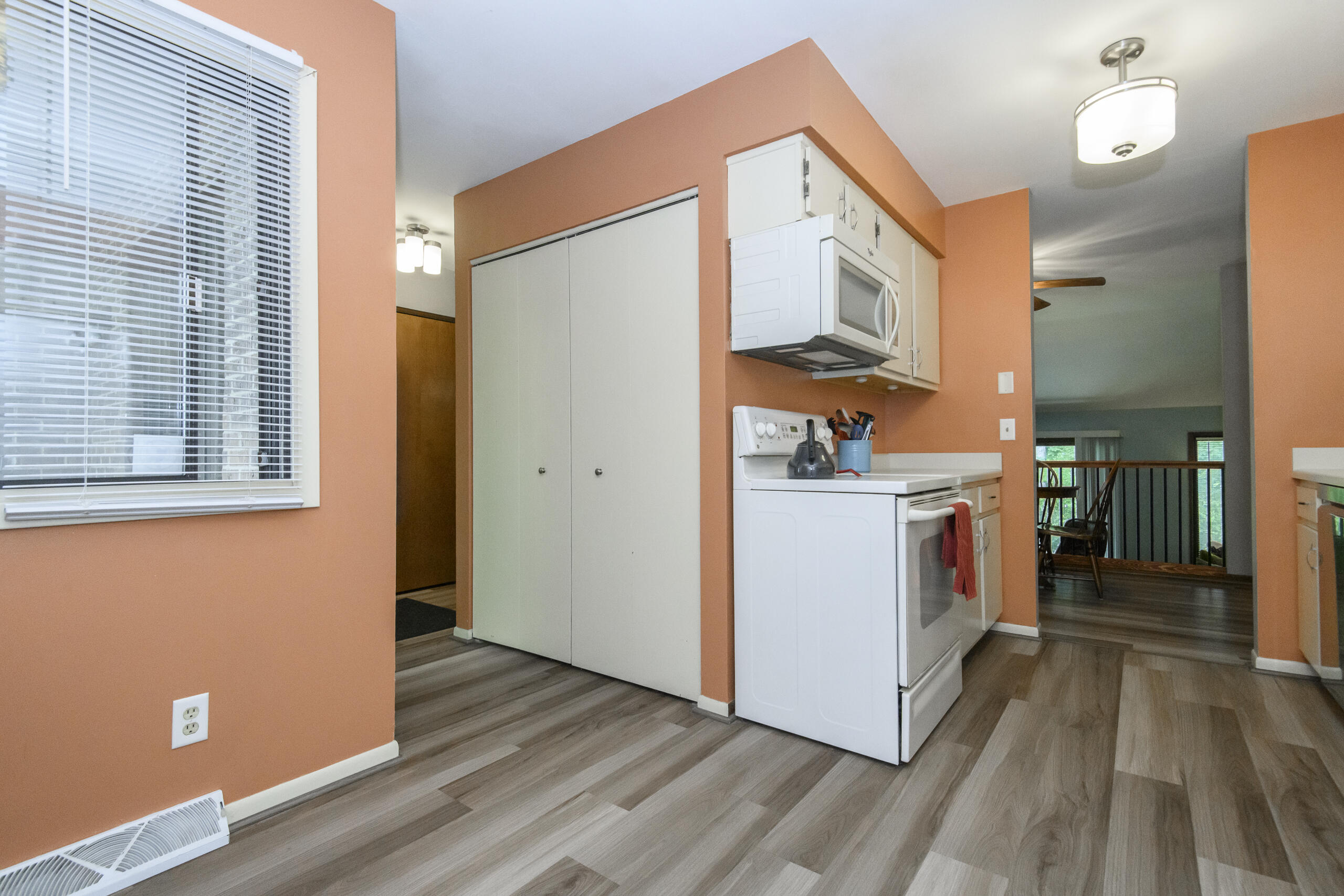 2906 Old Mill Drive, Unit A3 Racine, WI 53404 - Photo 6 of 37 Eat-In Kitchen Area