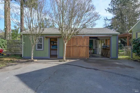 $1,230,000 | 5563 McFarlane Road, Sebastopol, CA 95472