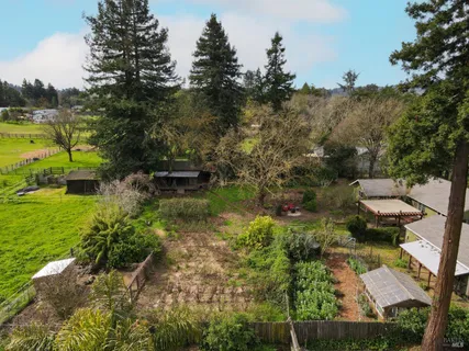 $1,230,000 | 5563 McFarlane Road, Sebastopol, CA 95472