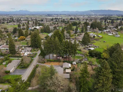 $1,230,000 | 5563 McFarlane Road, Sebastopol, CA 95472