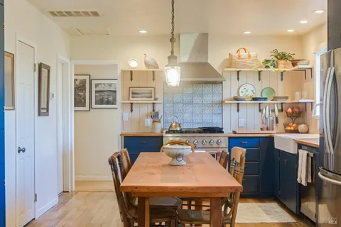 $1,230,000 | 5563 McFarlane Road, Sebastopol, CA 95472