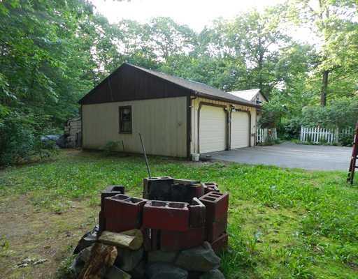 8 Mooers Road Buxton, ME 04093 - Photo 10 of 10 Parking Lot/Garage.