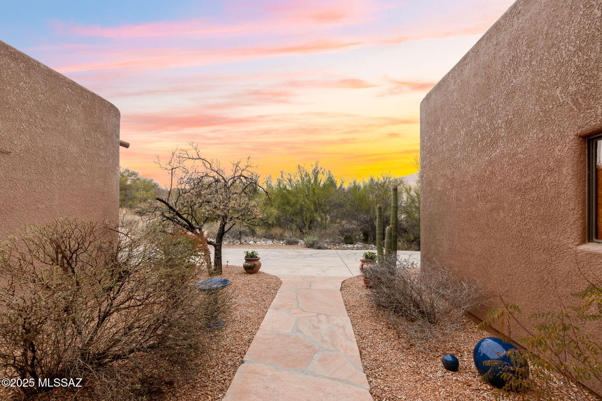 955 West Silver Spring Place Oro Valley, AZ 85755 - Photo 6 of 35