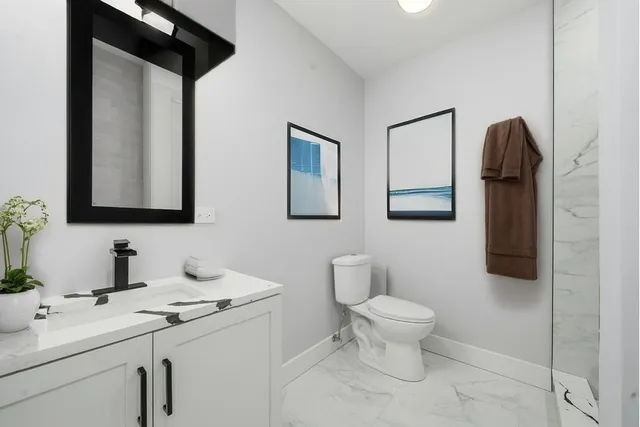 $380,000 | 2112 Market Street, Blue Island, IL 60406