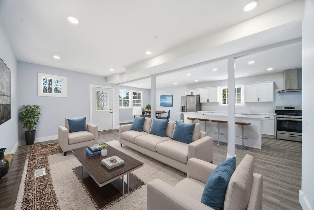 2112 Market Street Blue Island, IL 60406 - Photo 2 of 55 a living room with furniture wooden floor and kitchen view