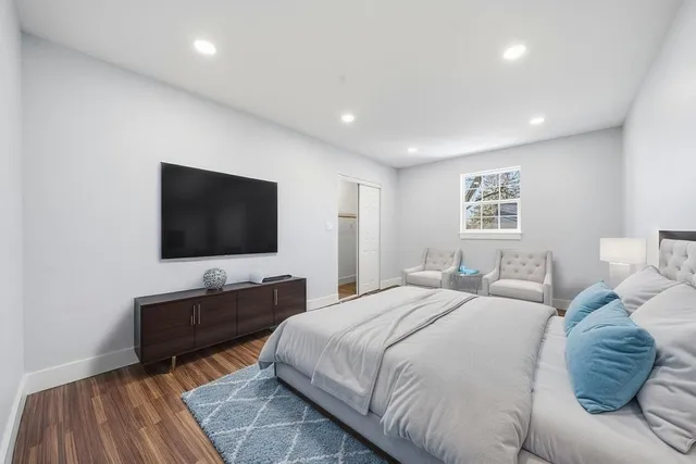 $380,000 | 2112 Market Street, Blue Island, IL 60406