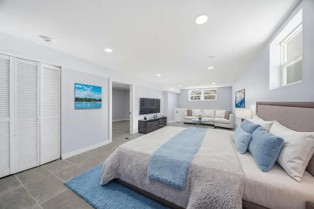 $380,000 | 2112 Market Street, Blue Island, IL 60406