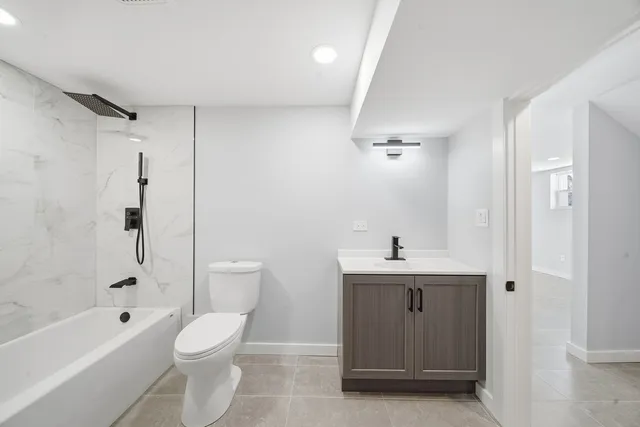 $380,000 | 2112 Market Street, Blue Island, IL 60406