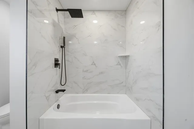 $380,000 | 2112 Market Street, Blue Island, IL 60406