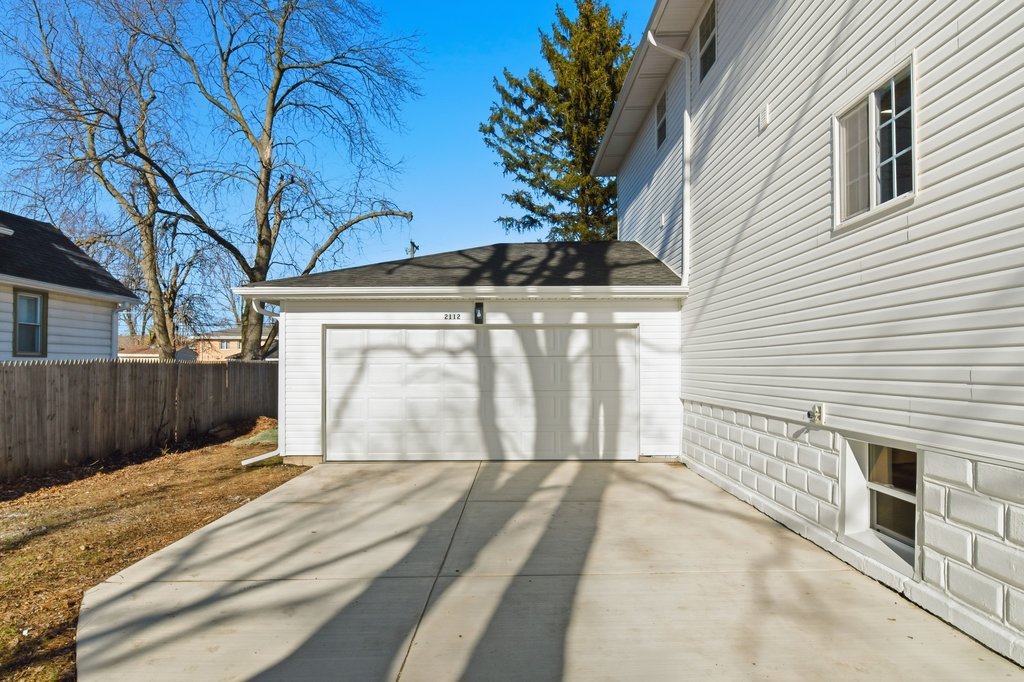2112 Market Street Blue Island, IL 60406 - Photo 47 of 55 a view of backyard with a garage