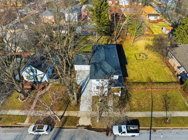 $380,000 | 2112 Market Street, Blue Island, IL 60406