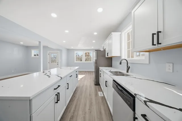 $380,000 | 2112 Market Street, Blue Island, IL 60406