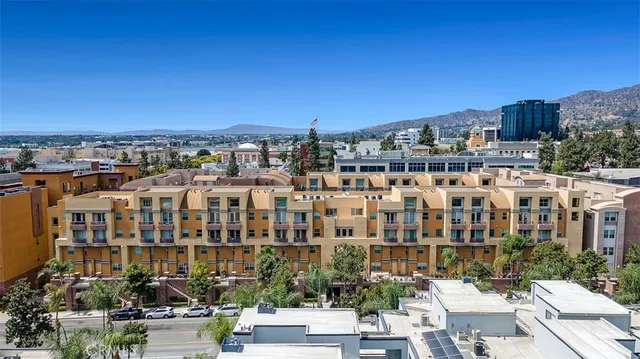 $302,500 | 201 East Angeleno Avenue, Unit 326, Burbank, CA 91502