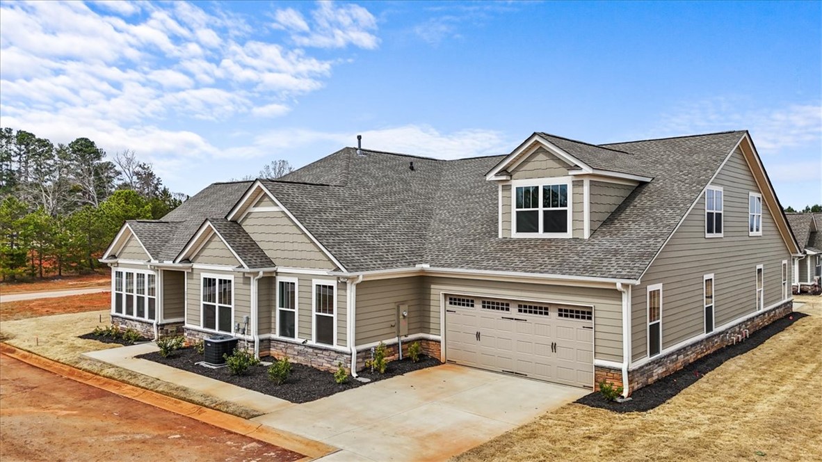 170 Preston Ridge Drive Seneca, SC 29672 - Photo 3 of 29 Gallery Image 3