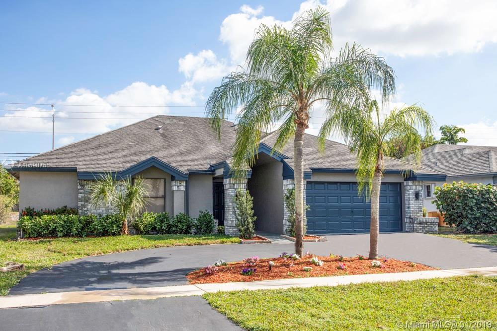 18220 South 181st Circle Boca Raton, FL 33498 - Photo 2 of 31 Gallery Image 2
