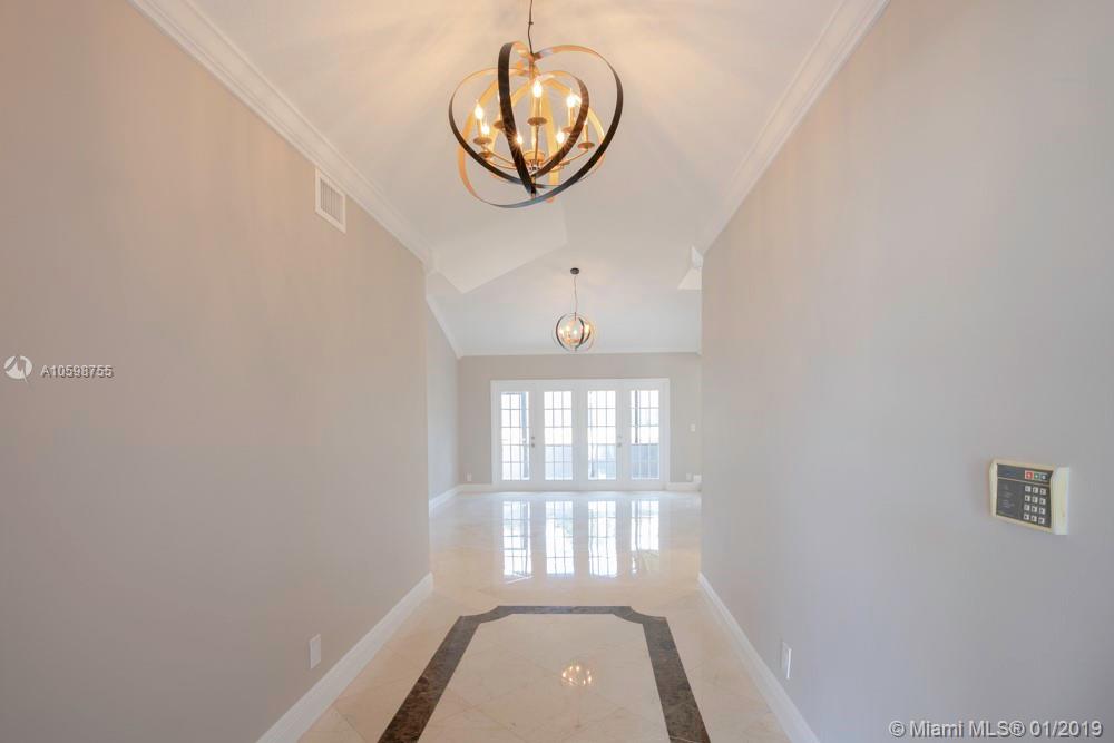 18220 South 181st Circle Boca Raton, FL 33498 - Photo 5 of 31 Gallery Image 5