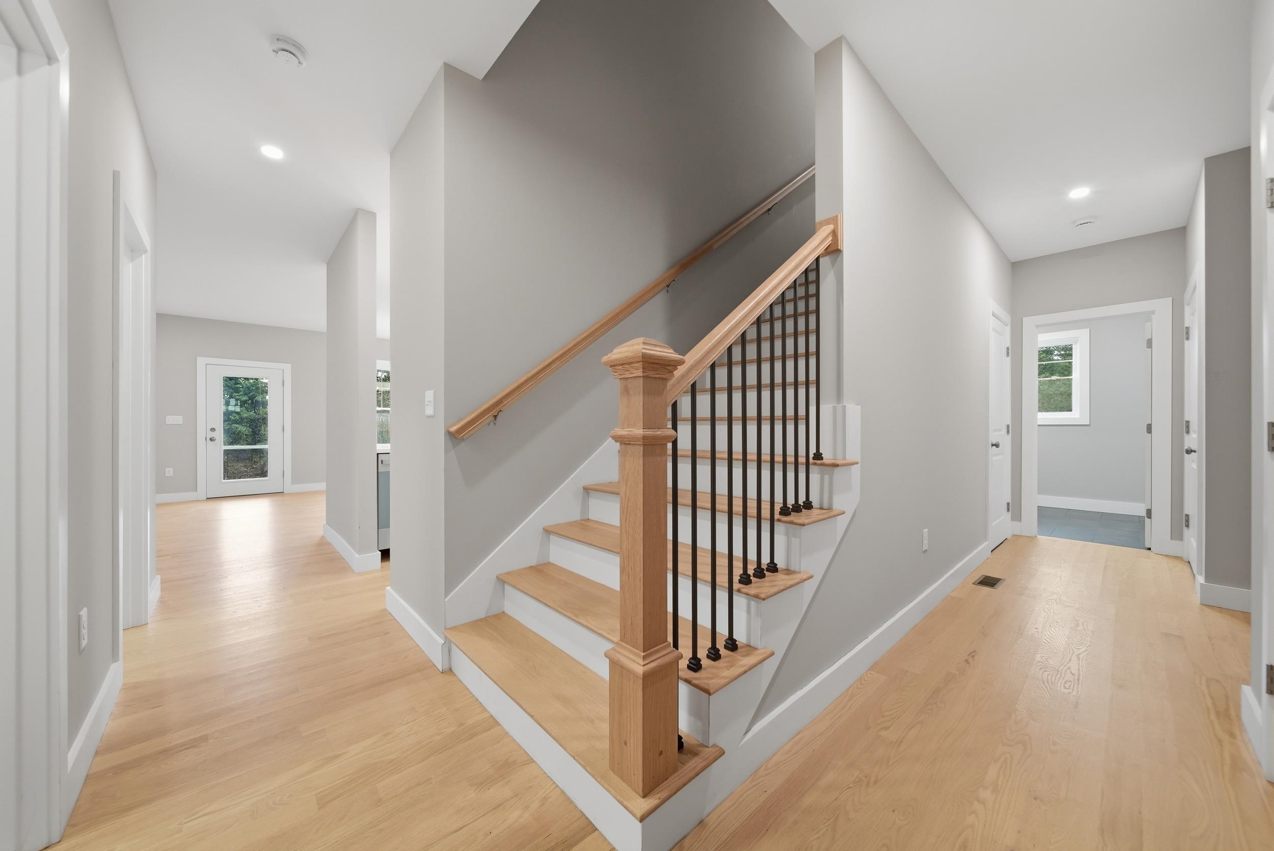 10 B Oakland Rdg Road Pelham, NH 03076 - Photo 5 of 39 Gallery Image 5