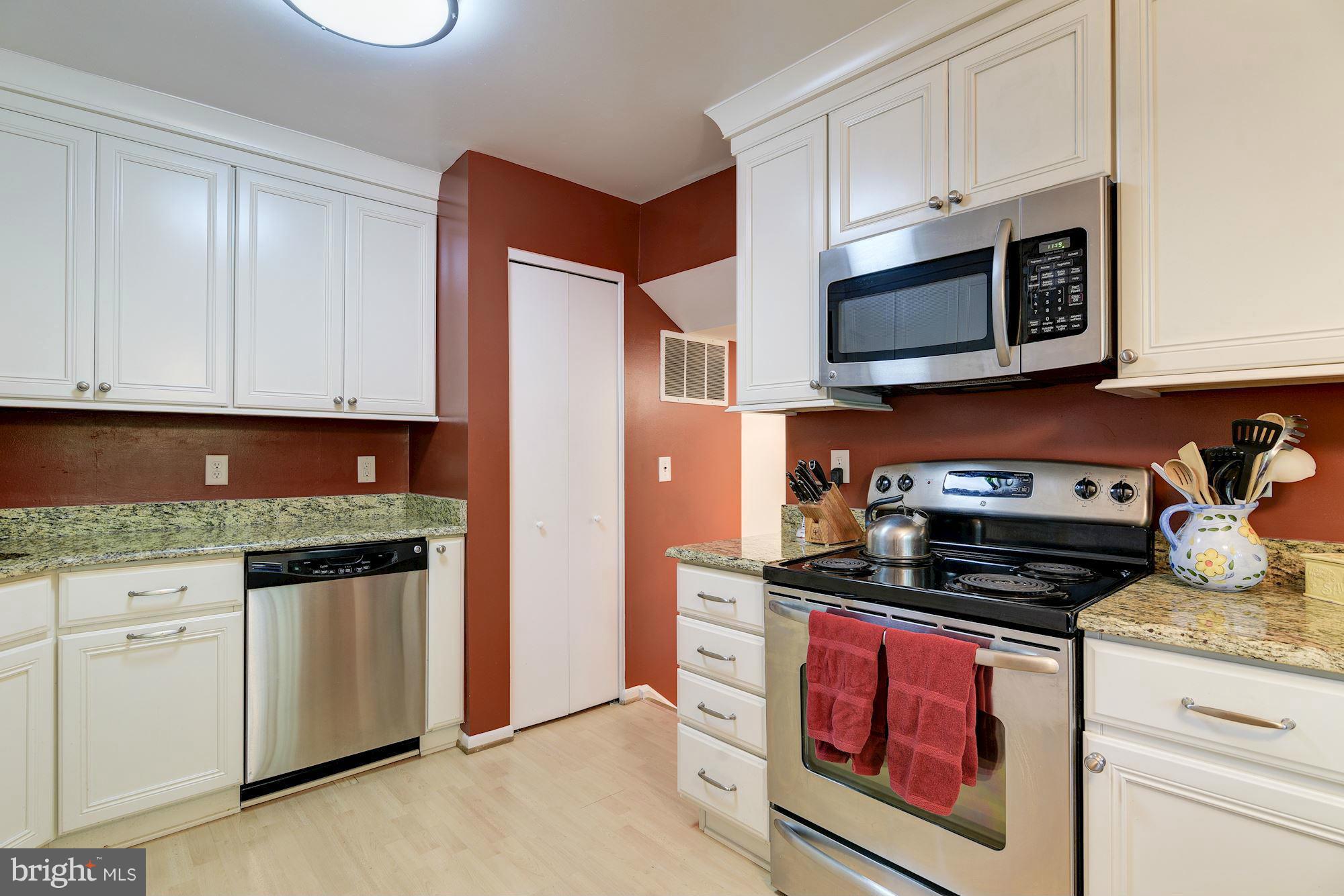 12904 Buccaneer Road Silver Spring, MD 20904 - Photo 10 of 30 Kitchen
