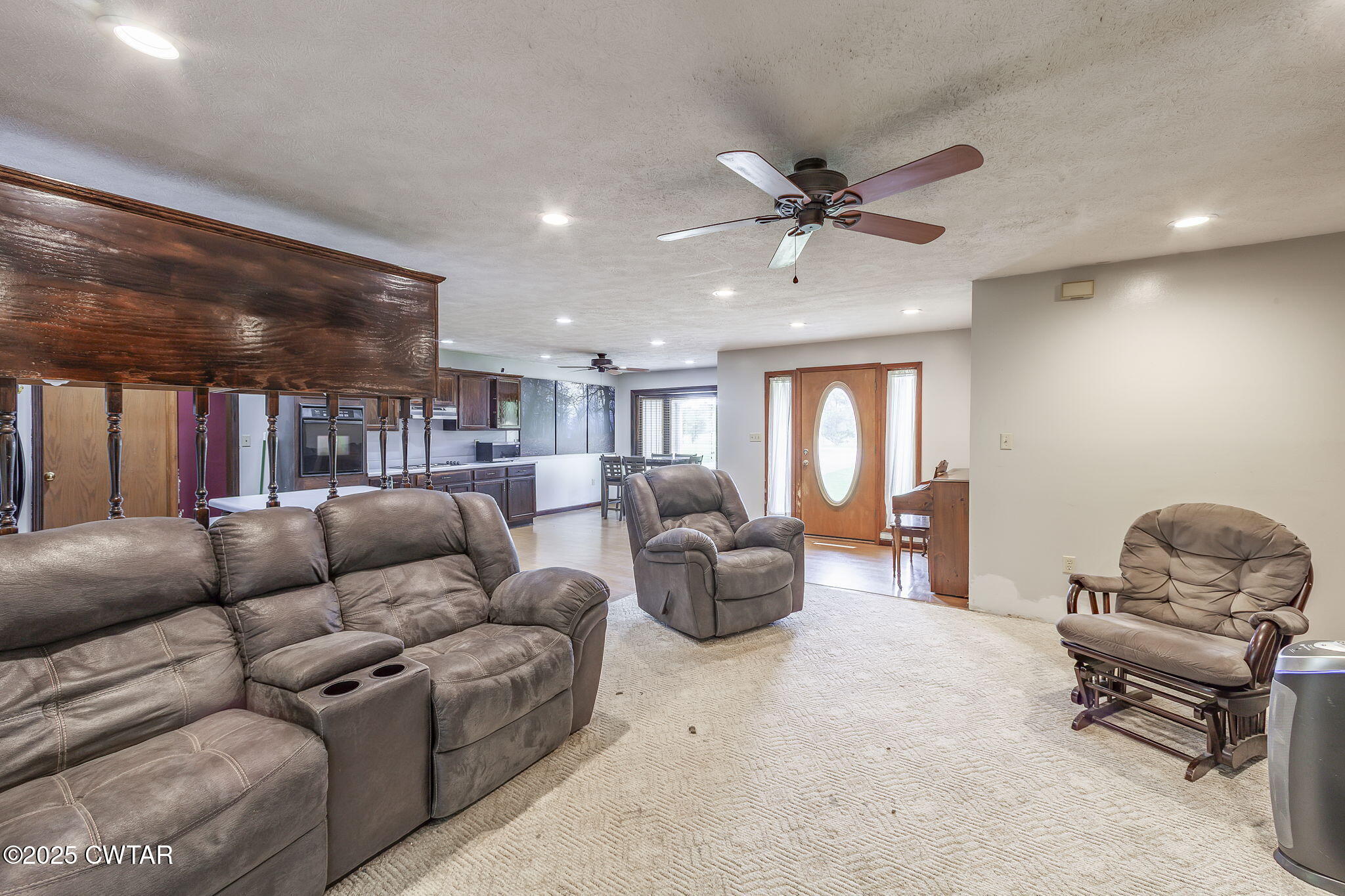 499 Diamond Grove Road Beech Bluff, TN 38313 - Photo 7 of 28 a living room with furniture