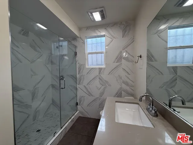 $4,200 | 1760 South Bentley Avenue, Unit 2, Los Angeles, CA 90025