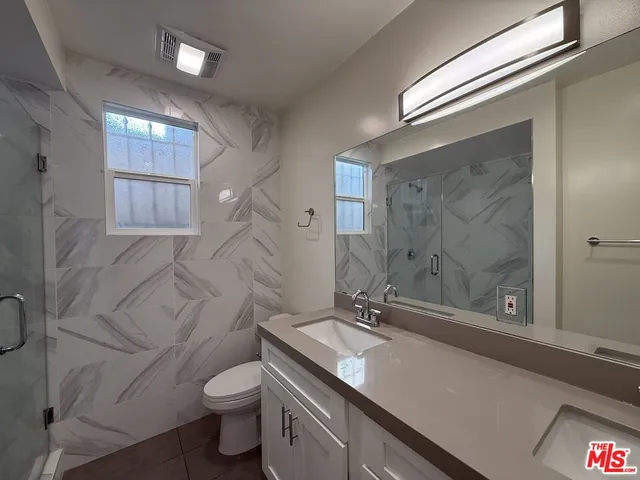 $4,200 | 1760 South Bentley Avenue, Unit 2, Los Angeles, CA 90025