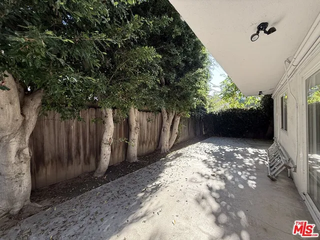 $4,200 | 1760 South Bentley Avenue, Unit 2, Los Angeles, CA 90025