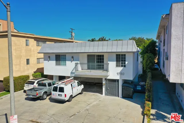 $4,200 | 1760 South Bentley Avenue, Unit 2, Los Angeles, CA 90025