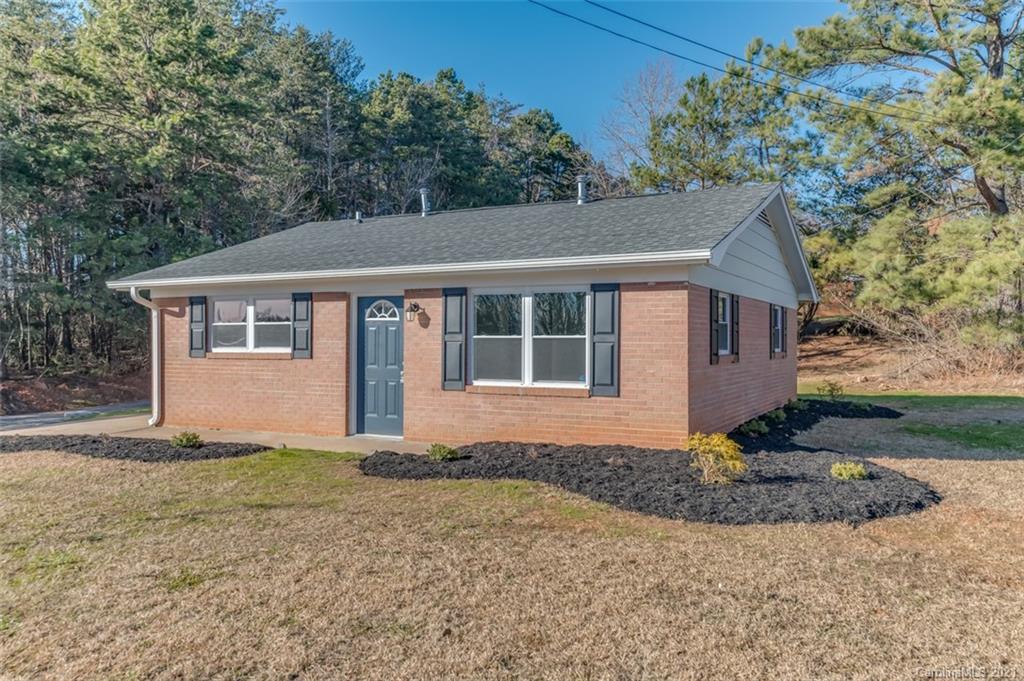 209 Roberson Road Forest City, NC 28043 - Photo 1 of 19 Gallery Image 1