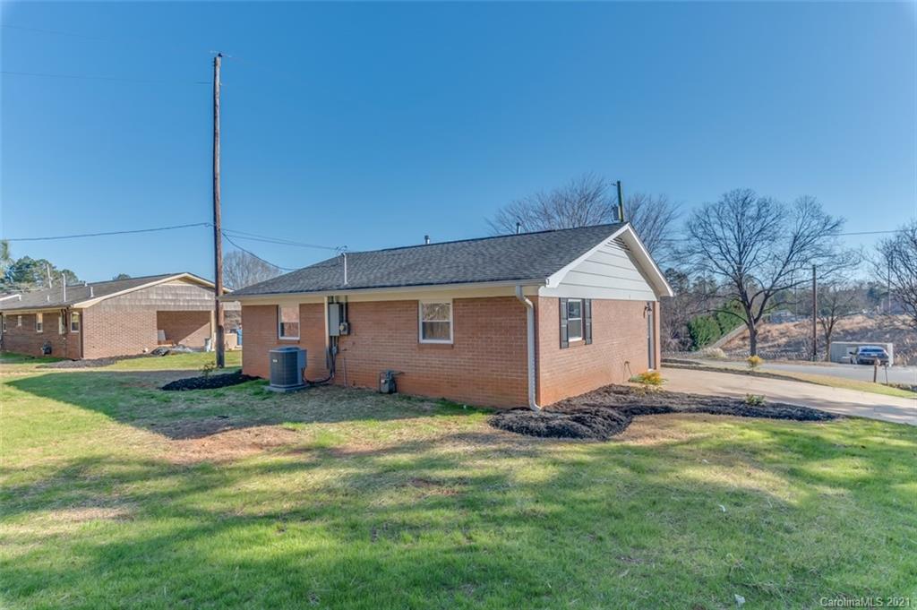 209 Roberson Road Forest City, NC 28043 - Photo 13 of 19 Gallery Image 13