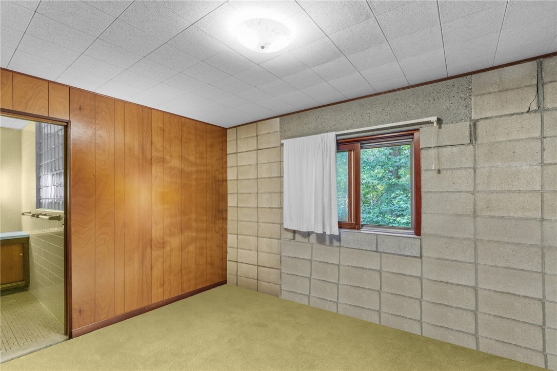 32 Atherton Road East Greenwich, RI 02818 - Photo 13 of 24