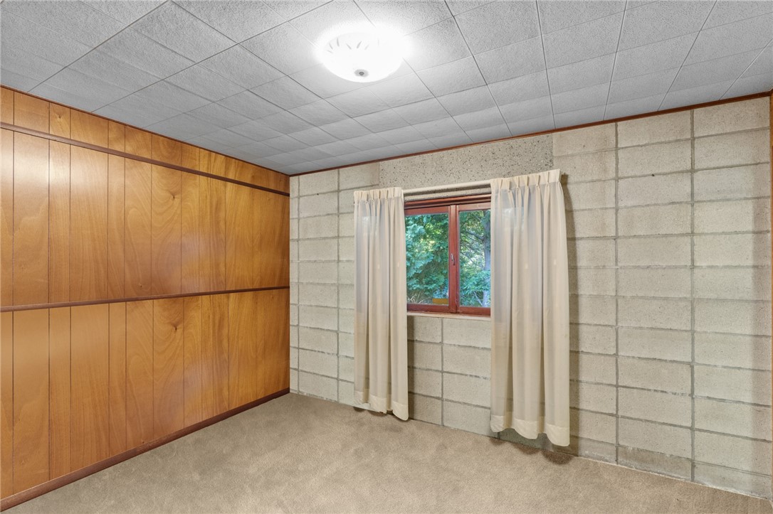 32 Atherton Road East Greenwich, RI 02818 - Photo 16 of 24