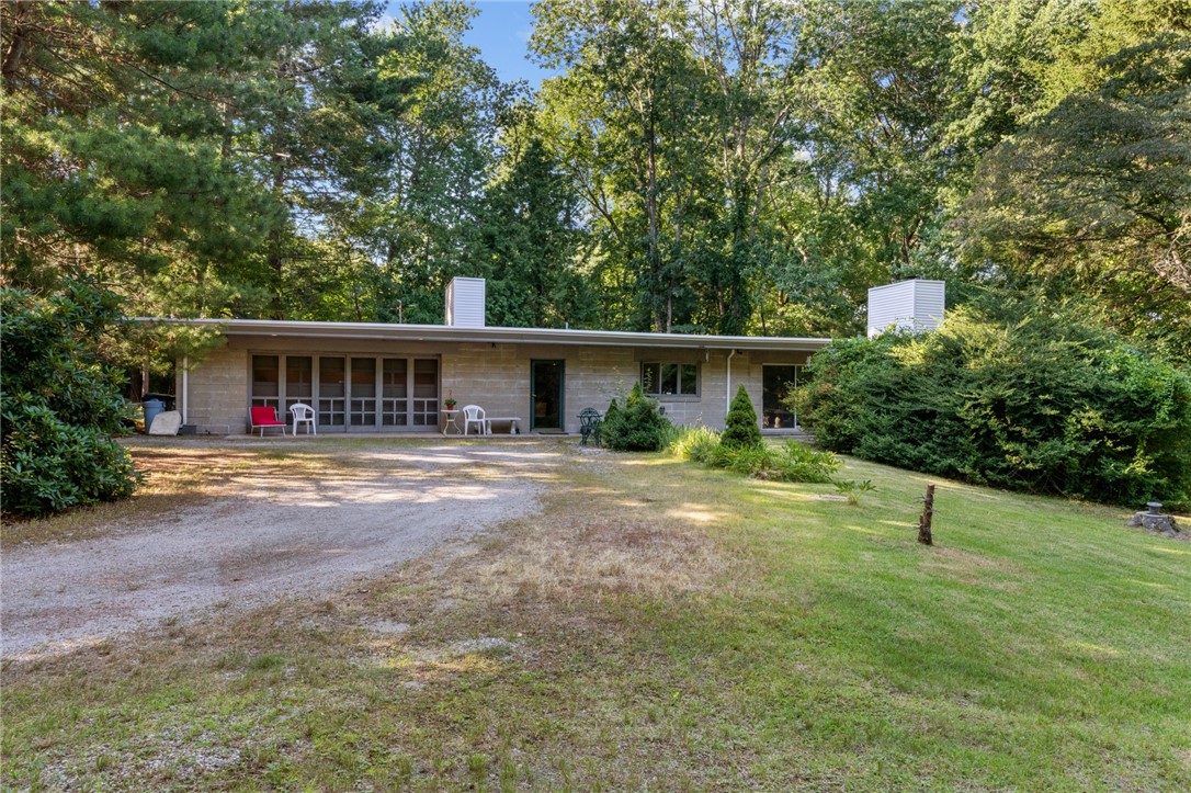 32 Atherton Road East Greenwich, RI 02818 - Photo 8 of 24