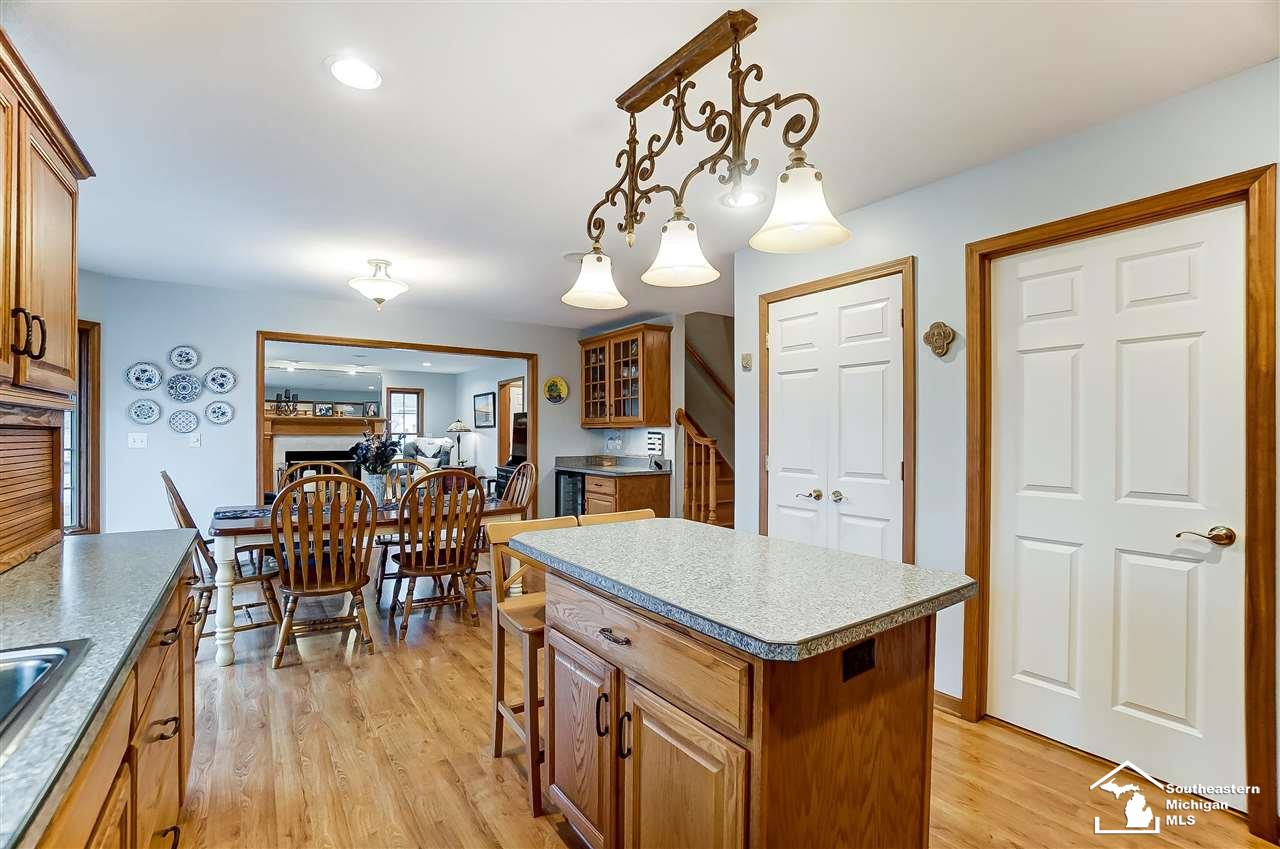 412 Golfview Way Monroe, MI 48162 - Photo 11 of 53 50069519-10.JPG