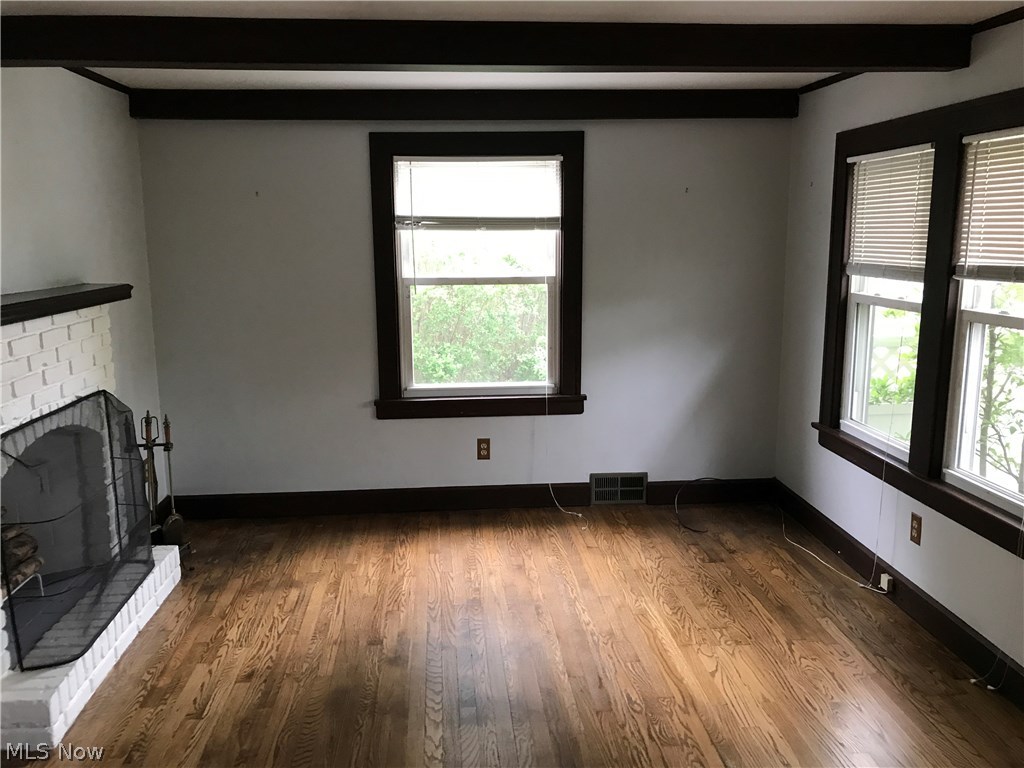 10221 Unity Avenue Cleveland, OH 44111 - Photo 7 of 12