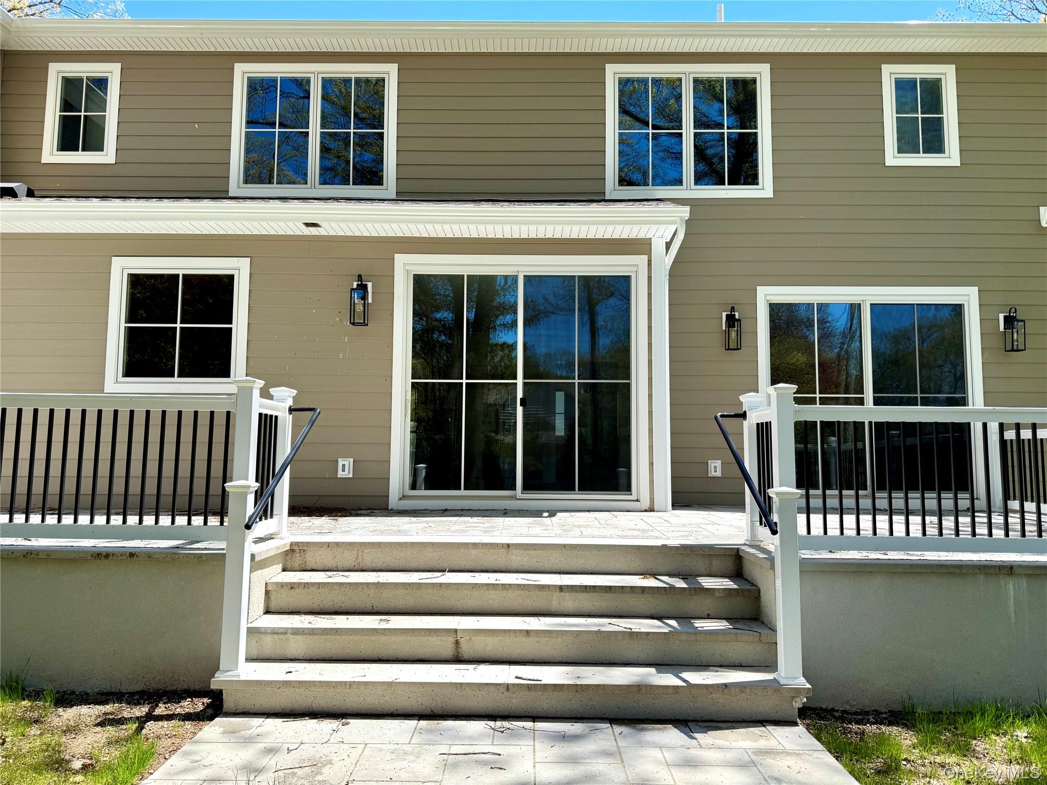 654 Caledonia Road Dix Hills, NY 11746 - Photo 33 of 37