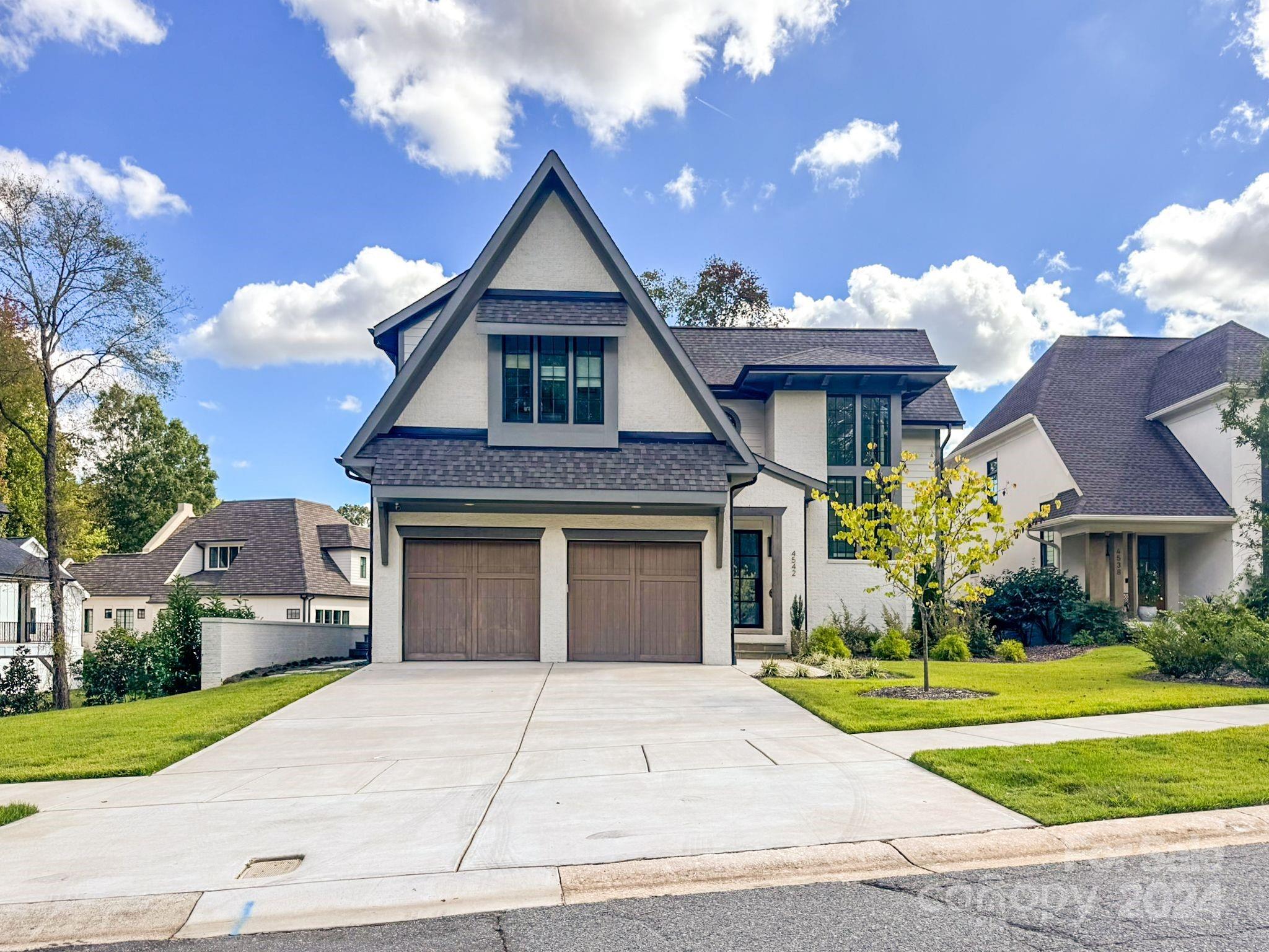 2933 Robin Road Charlotte, NC 28211 - Photo 3 of 7 Gallery Image 3