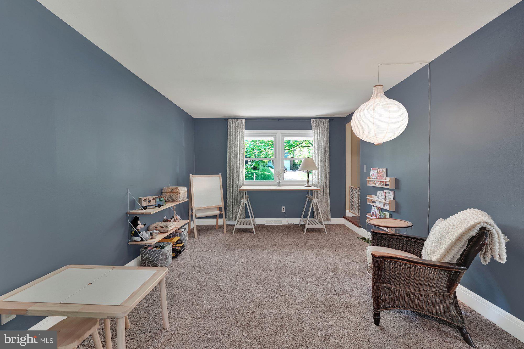 13 Higgins Road Newark, DE 19711 - Photo 17 of 37 Spacious and Versatile Family Room