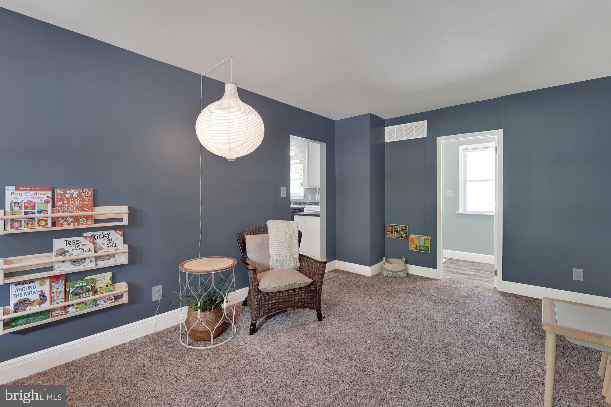 13 Higgins Road Newark, DE 19711 - Photo 18 of 37 Attractive Wide Baseboard Trim