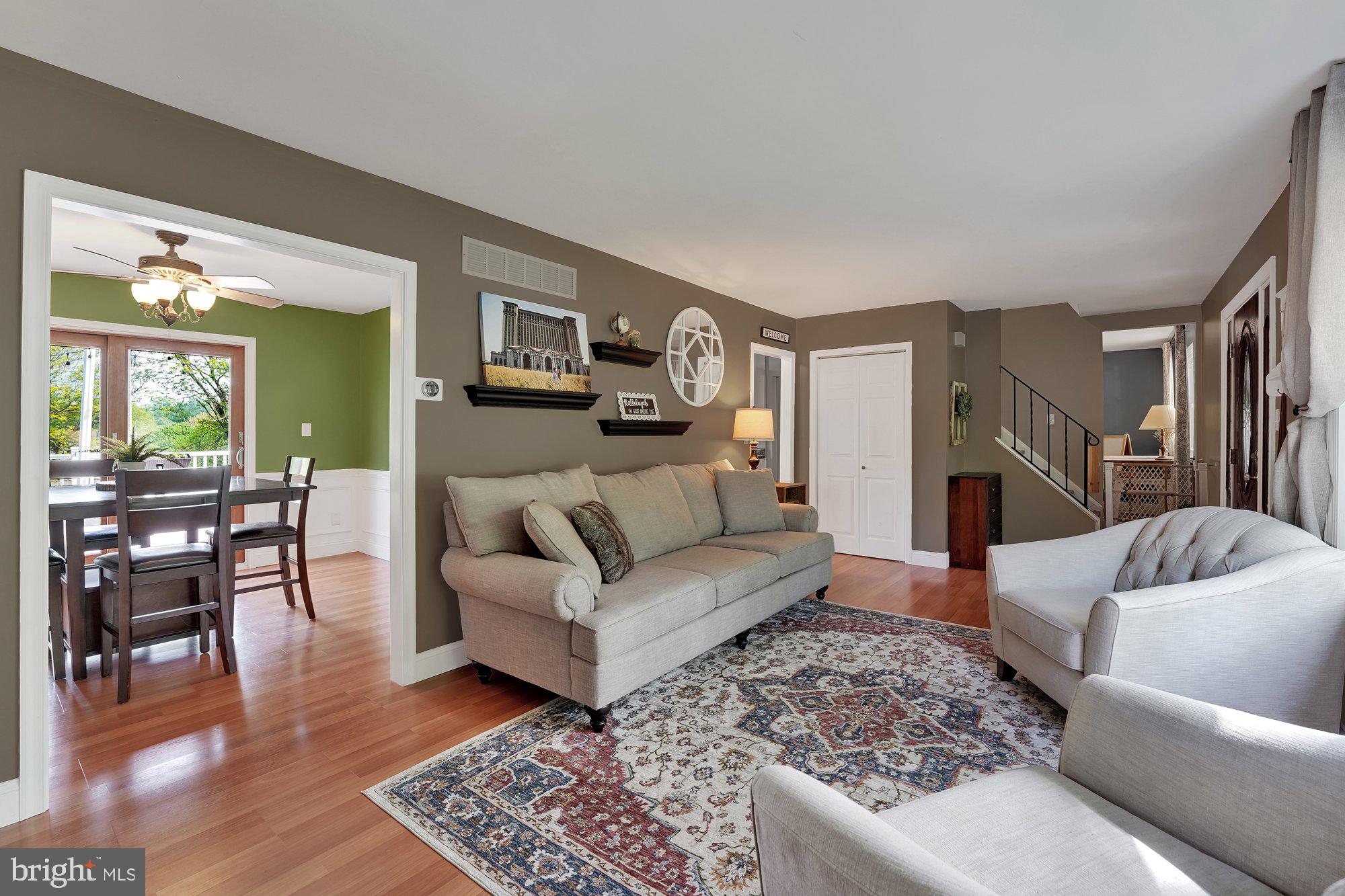 13 Higgins Road Newark, DE 19711 - Photo 9 of 37 Spacious & Inviting Living Room