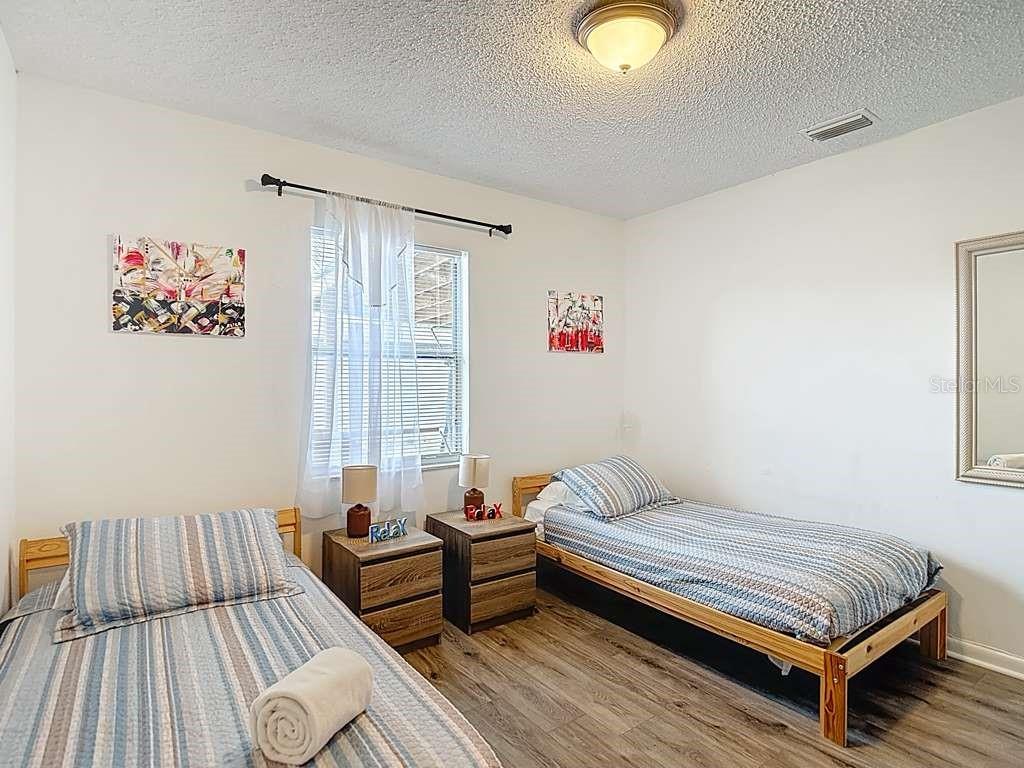 2520 West St John Street Tampa, FL 33607 - Photo 13 of 39