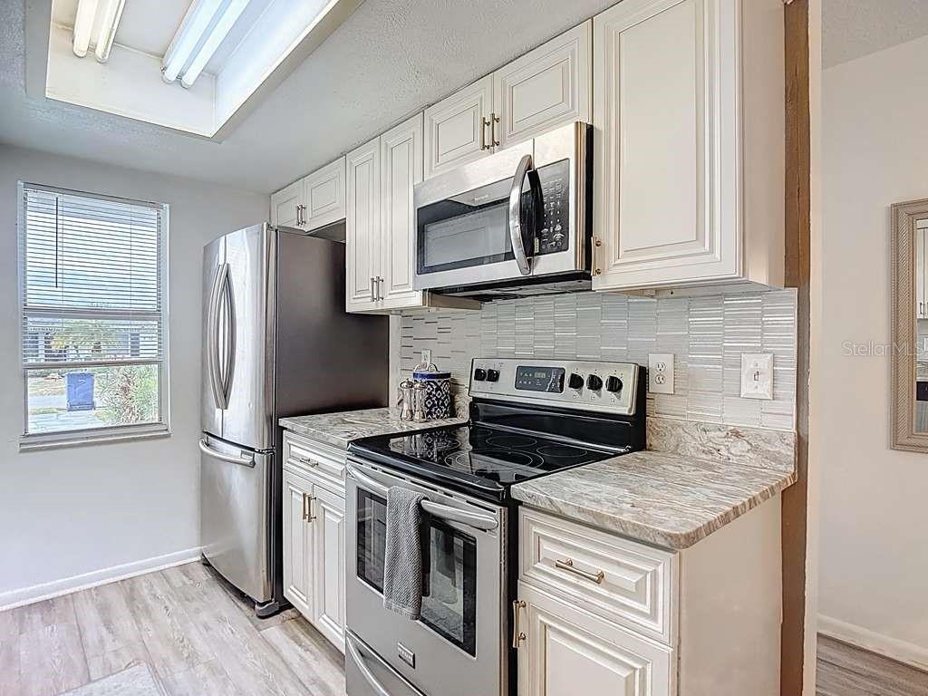 2520 West St John Street Tampa, FL 33607 - Photo 4 of 39