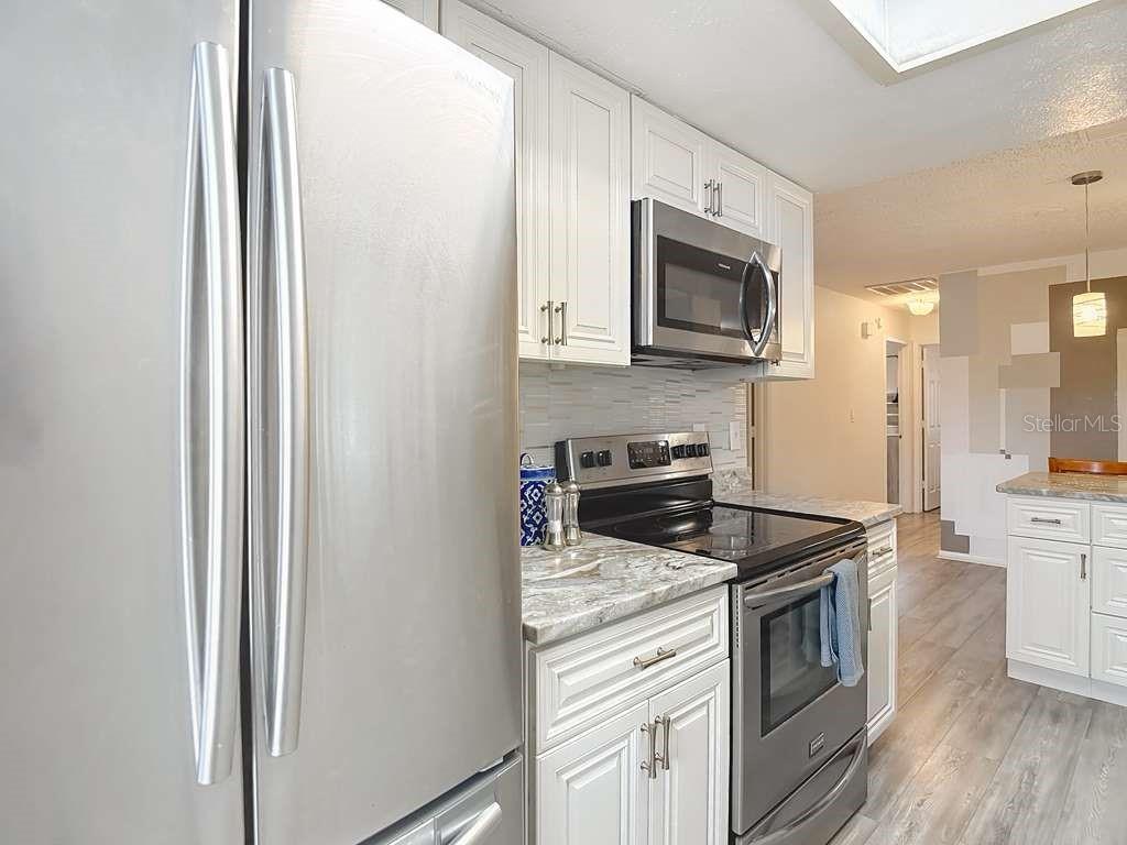 2520 West St John Street Tampa, FL 33607 - Photo 5 of 39