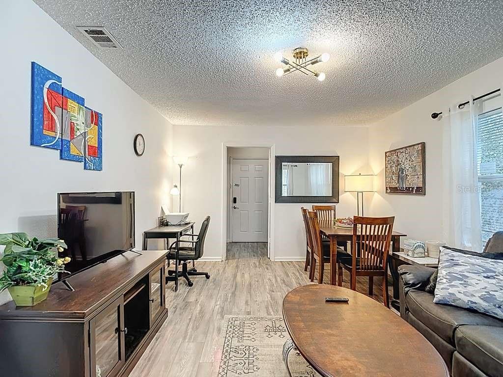 2520 West St John Street Tampa, FL 33607 - Photo 10 of 39