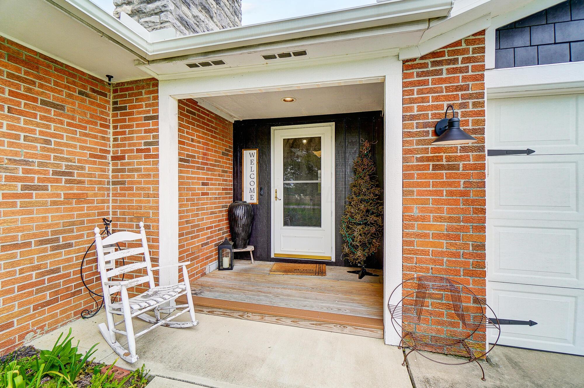 8782 Currier Road Plain City, OH 43064 - Photo 21 of 28 Porch
