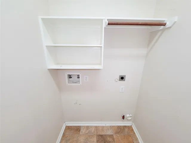 $2,850 | 25219 Piney Heights Lane, Spring, TX 77389