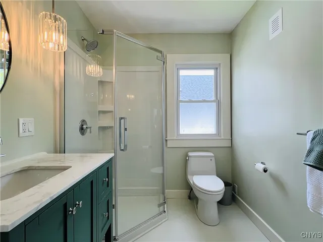 $3,800 | 57 East Lake Street, Skaneateles, NY 13152