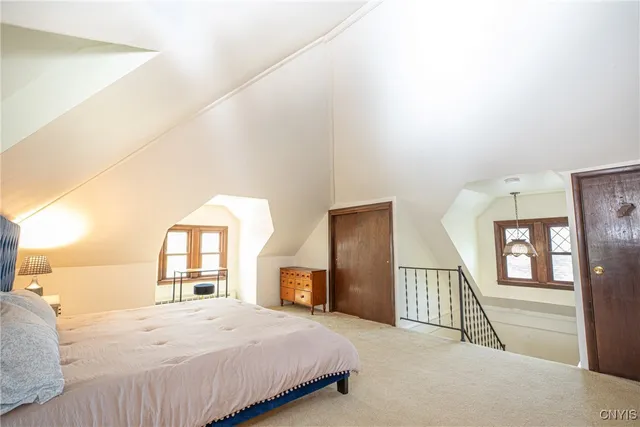 $3,800 | 57 East Lake Street, Skaneateles, NY 13152