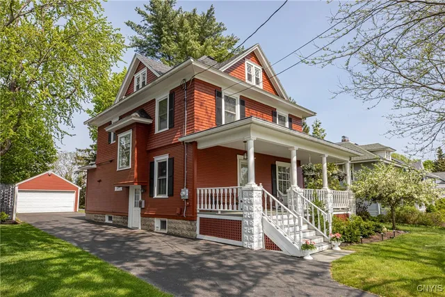 $3,800 | 57 East Lake Street, Skaneateles, NY 13152