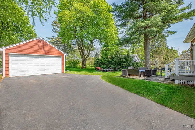 $3,800 | 57 East Lake Street, Skaneateles, NY 13152